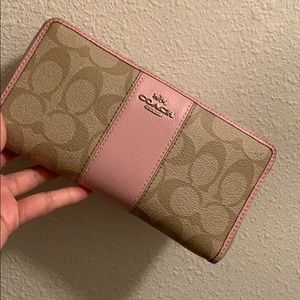 Coach wallet